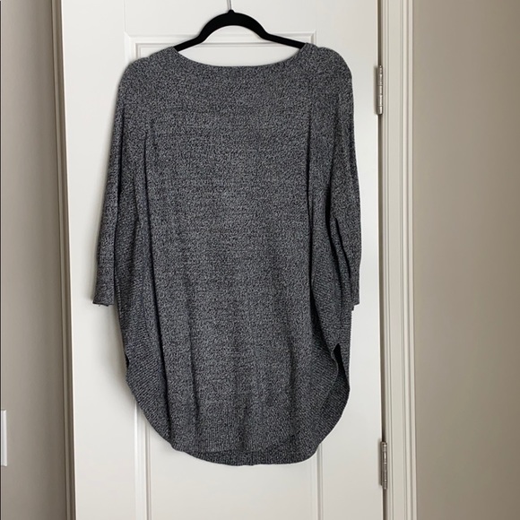 Express Oversized Sweater - Picture 3 of 3